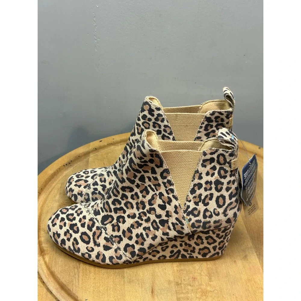 TOMS Wedge Booties Women 8 Tan Leopard Print Kala Ankle Boots OrthoLite 10014153